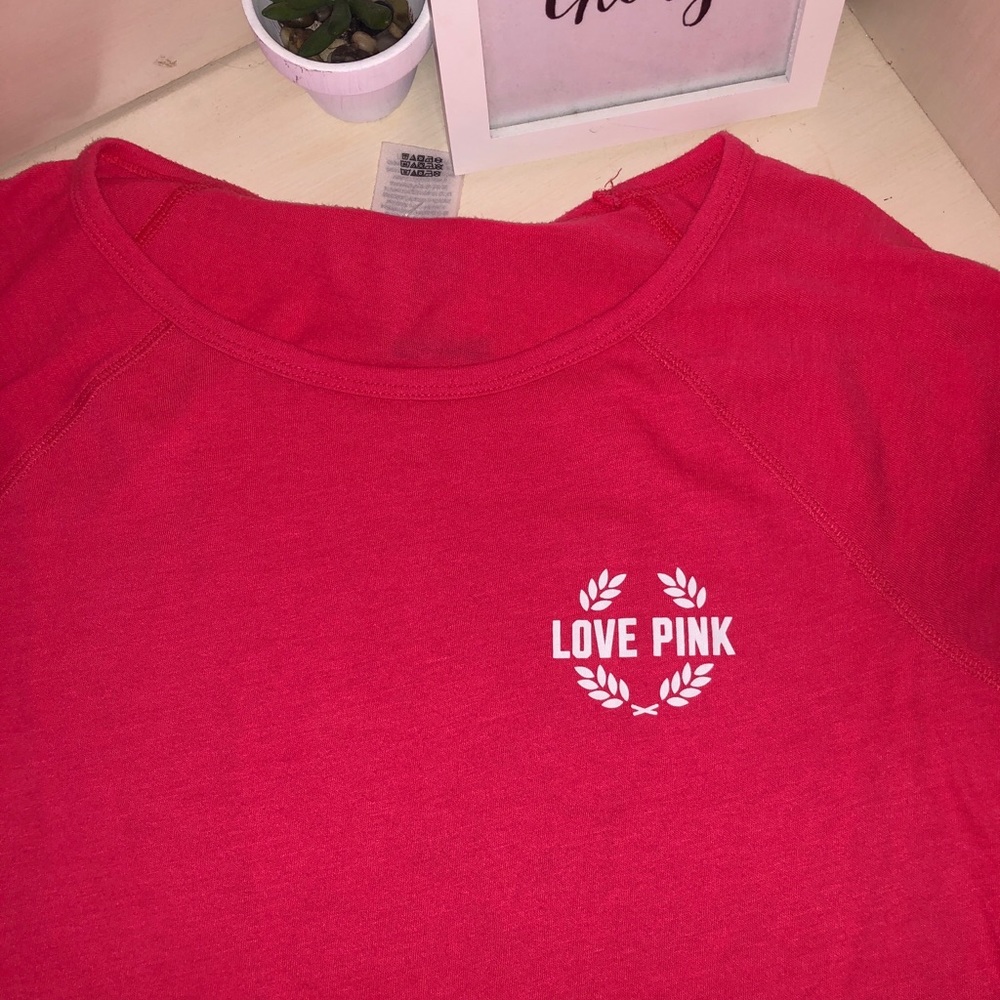 VS PINK Tee